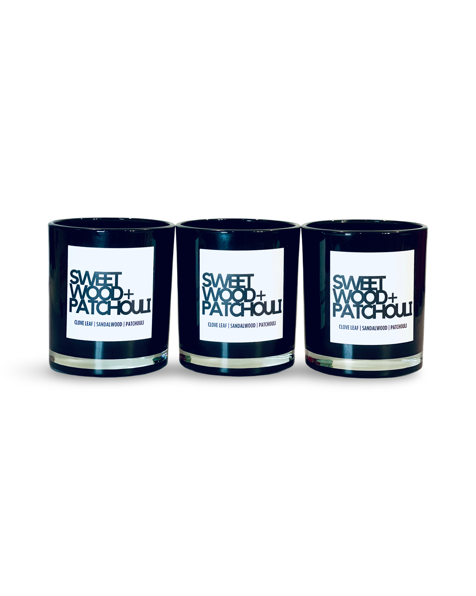 Hand-poured candle with earthy and spicy notes,